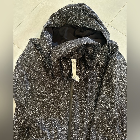 Lululemon Jacket - Picture 4 of 4